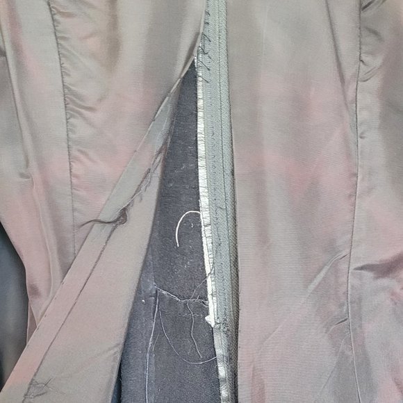 Lindzon by Bellissimo - Retro Black Leather Dress with Pointed Colar - GUC - Picture 4 of 16